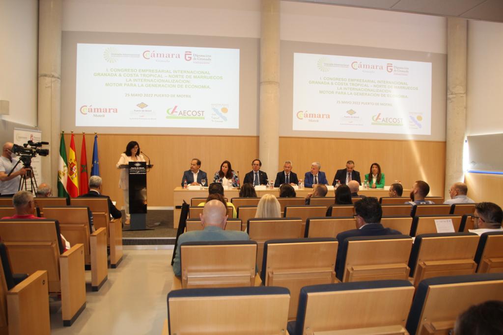 El Puerto de Motril se ofrece a ser “la herramienta” al servicio de los empresarios de Granada y el norte de Marruecos
